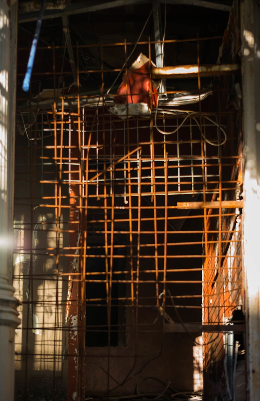 construction, helmet, apparel, hardhat, clothing, scaffolding HD wallpaper