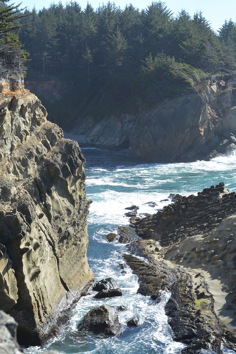rocks, water, ocean, beauty in nature, solid, rock - object HD wallpaper
