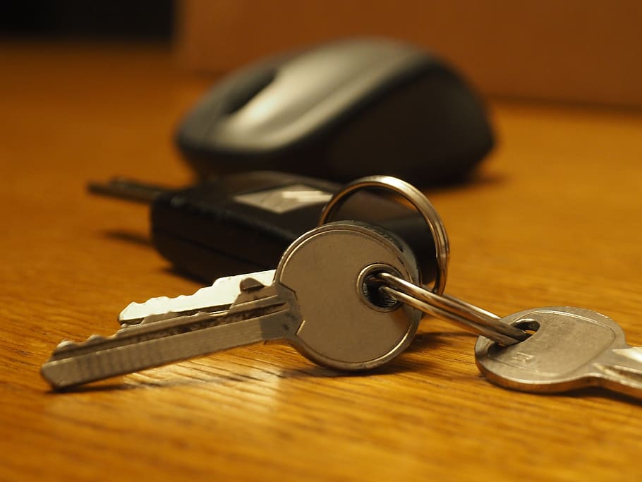 key, keychain, mouse, open, car, computer, door, schedule, travel HD wallpaper