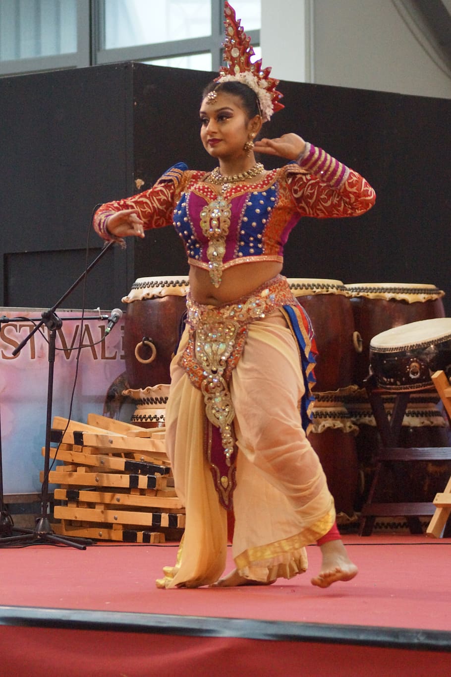 oriental dancer, performance, full length, arts culture and entertainment HD wallpaper