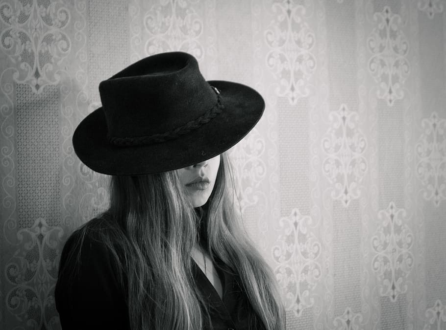girl, lips, hat, handsome, hair, bandw, vintage, clothing, one person HD wallpaper