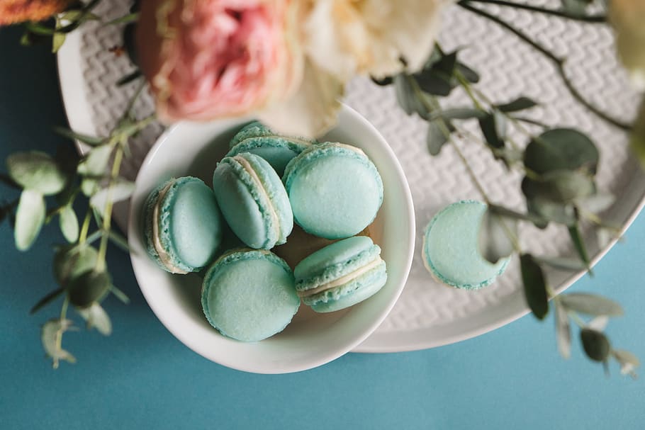 teal macaroons, sweet food, food and drink, dessert, freshness HD wallpaper