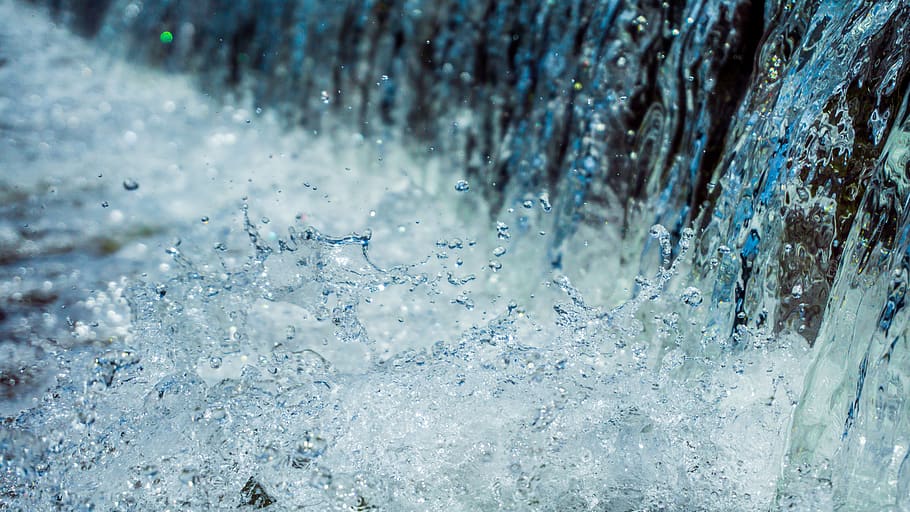Close-up of Water Drops on Rainy Day, bubble, clean, clear, cold HD wallpaper