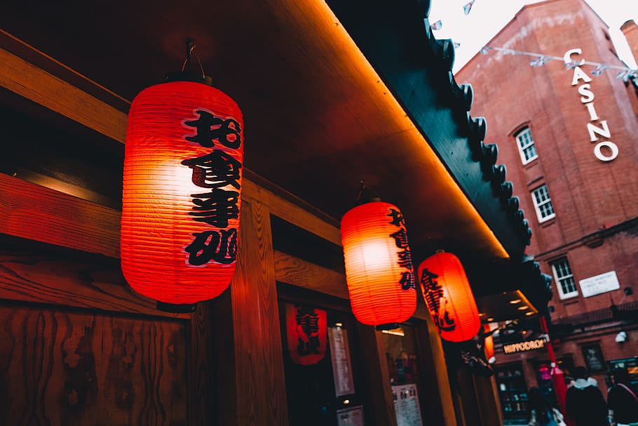 assorted Kanji Script street lights beside Casino building, lighting, HD wallpaper