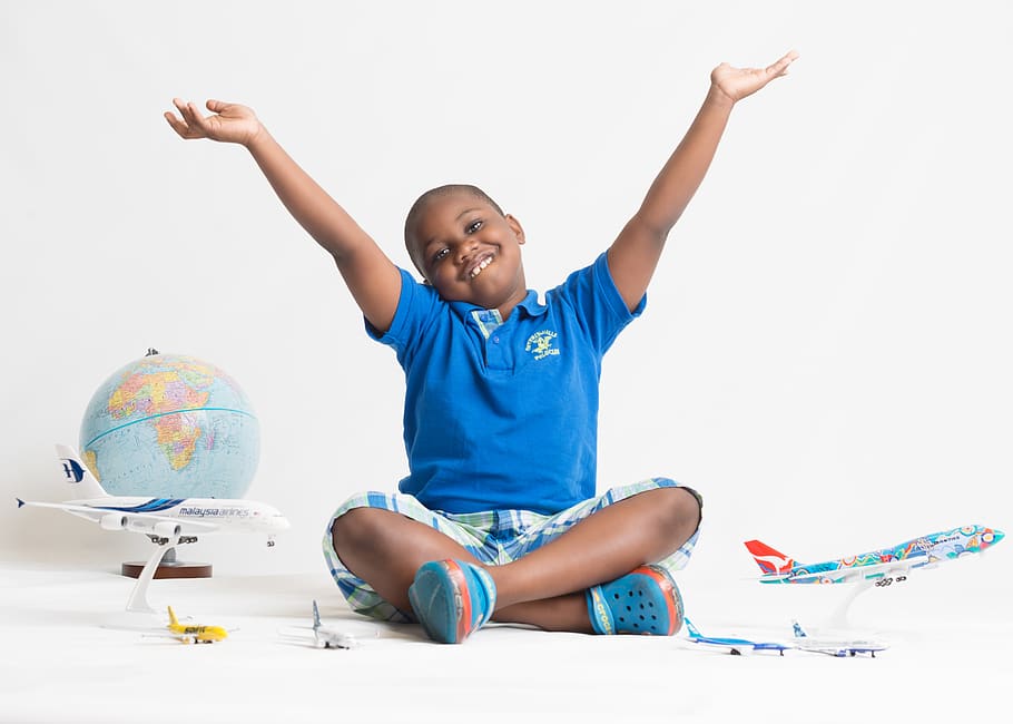 boy sitting while playing, smiling, happiness, limb, human arm HD wallpaper