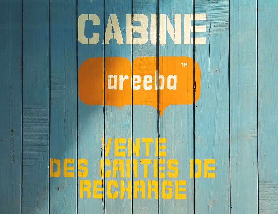 cabine areeba vente des cartes de recharge printed on wooden board, HD wallpaper