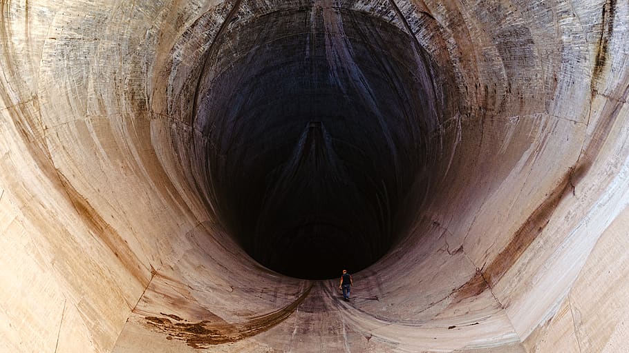 man inside tunnel during daytime, close-up, no people, pattern HD wallpaper