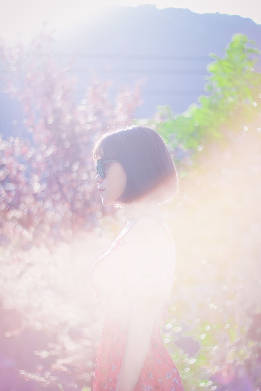 one person, side view, real people, women, young adult, sunlight HD wallpaper