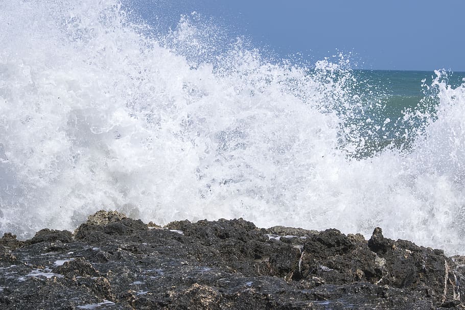 sea, rock, waves, foam, sky, nature, water, motion, splashing HD wallpaper
