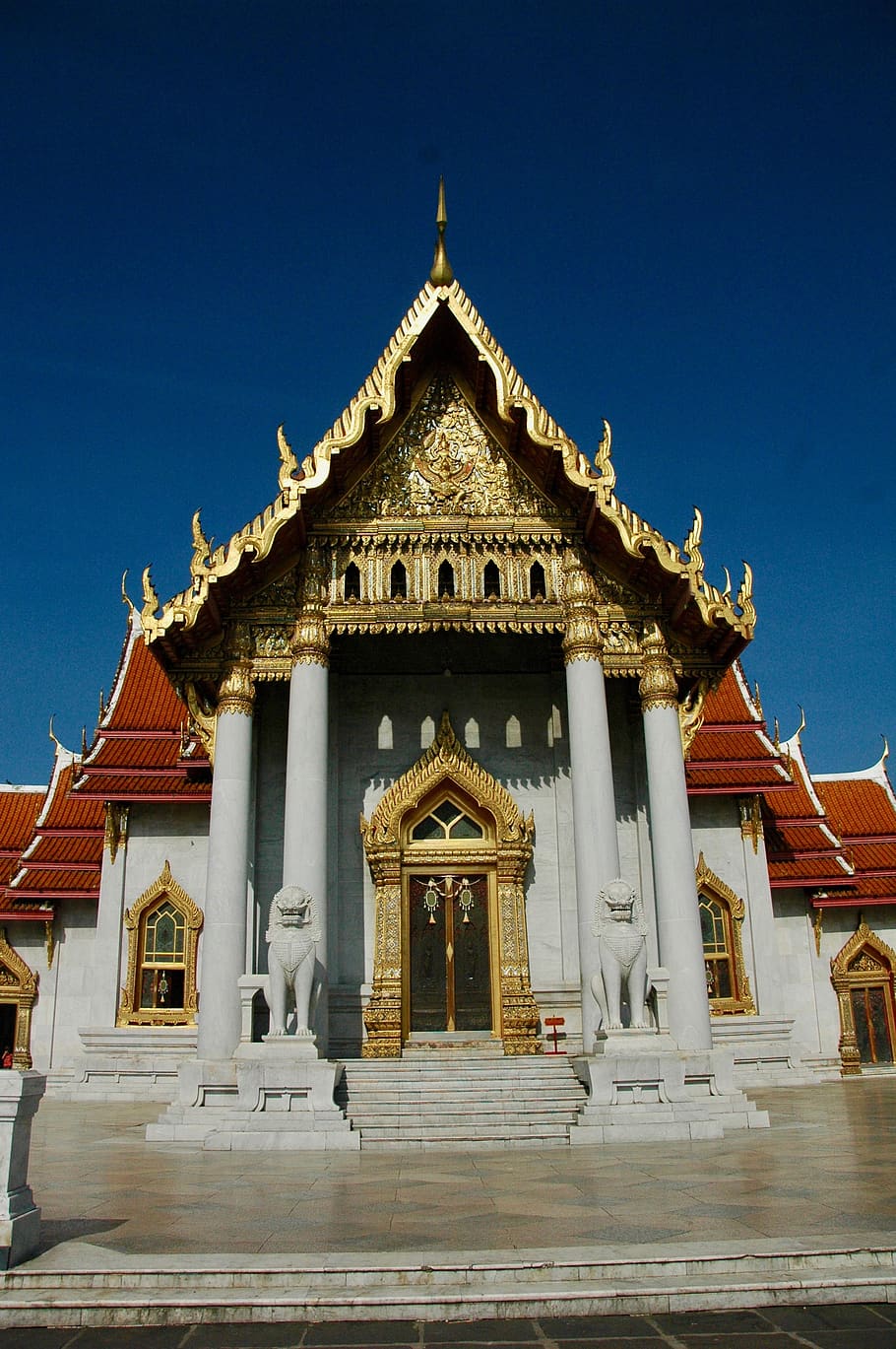 white and gold temple, architecture, building, worship, shrine HD wallpaper