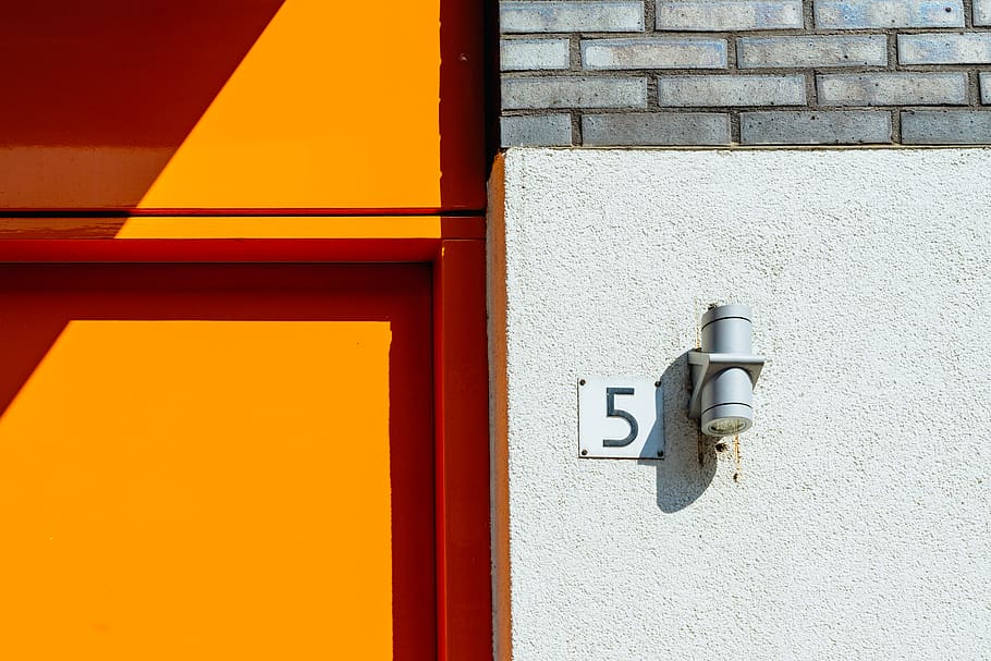 5 signage on white wall, wall - building feature, built structure HD wallpaper