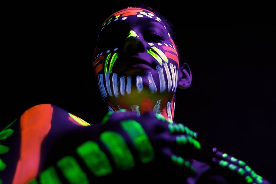 person, paint, bodypaint, facepaint, portrait, looking down HD wallpaper