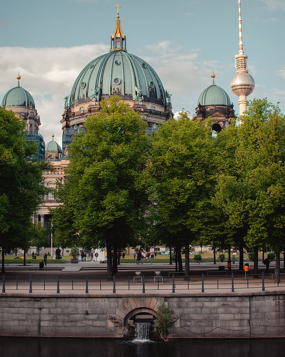 architecture, dome, building, person, human, urban, city, metropolis HD wallpaper