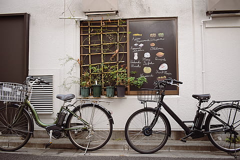 bikes beside house, bicycle, transportation, vehicle, wheel, machine HD wallpaper