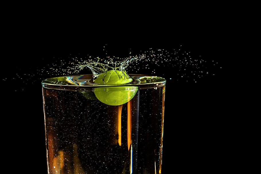 Drinking Glass With Water, grape, h2o, liquid, splash, food and drink HD wallpaper