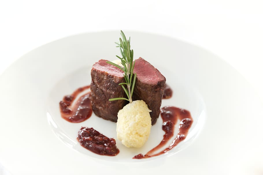 meet, beef, toppings, food, rosemary, chef, cook, fashion, food and drink HD wallpaper