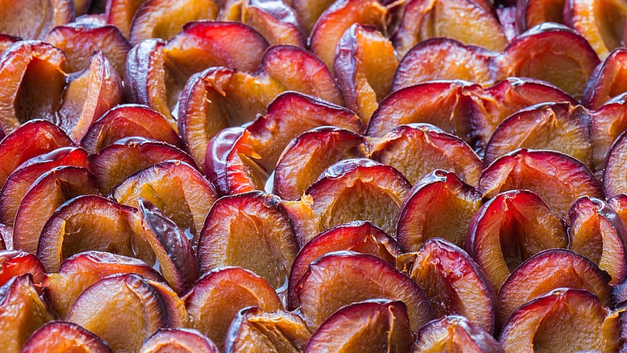 plums, plum cake, pie, coffee time, food, food and drink, freshness HD wallpaper