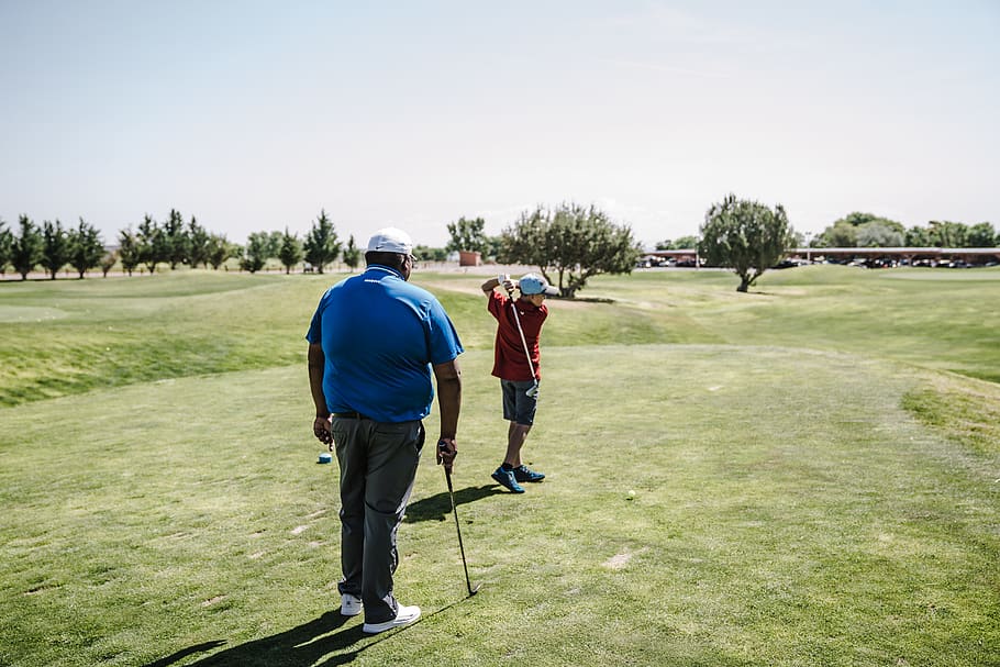 Man Wearing Red Shirt Playing Golf, ball, course, daylight, Fairway HD wallpaper