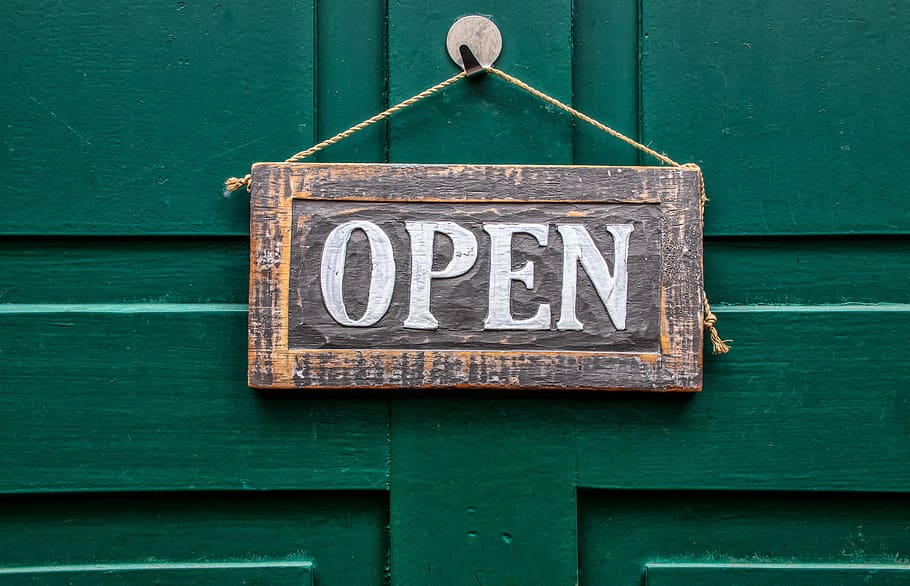 open, shield, note, wood, lacquered, worn, welcome, entry, business time HD wallpaper