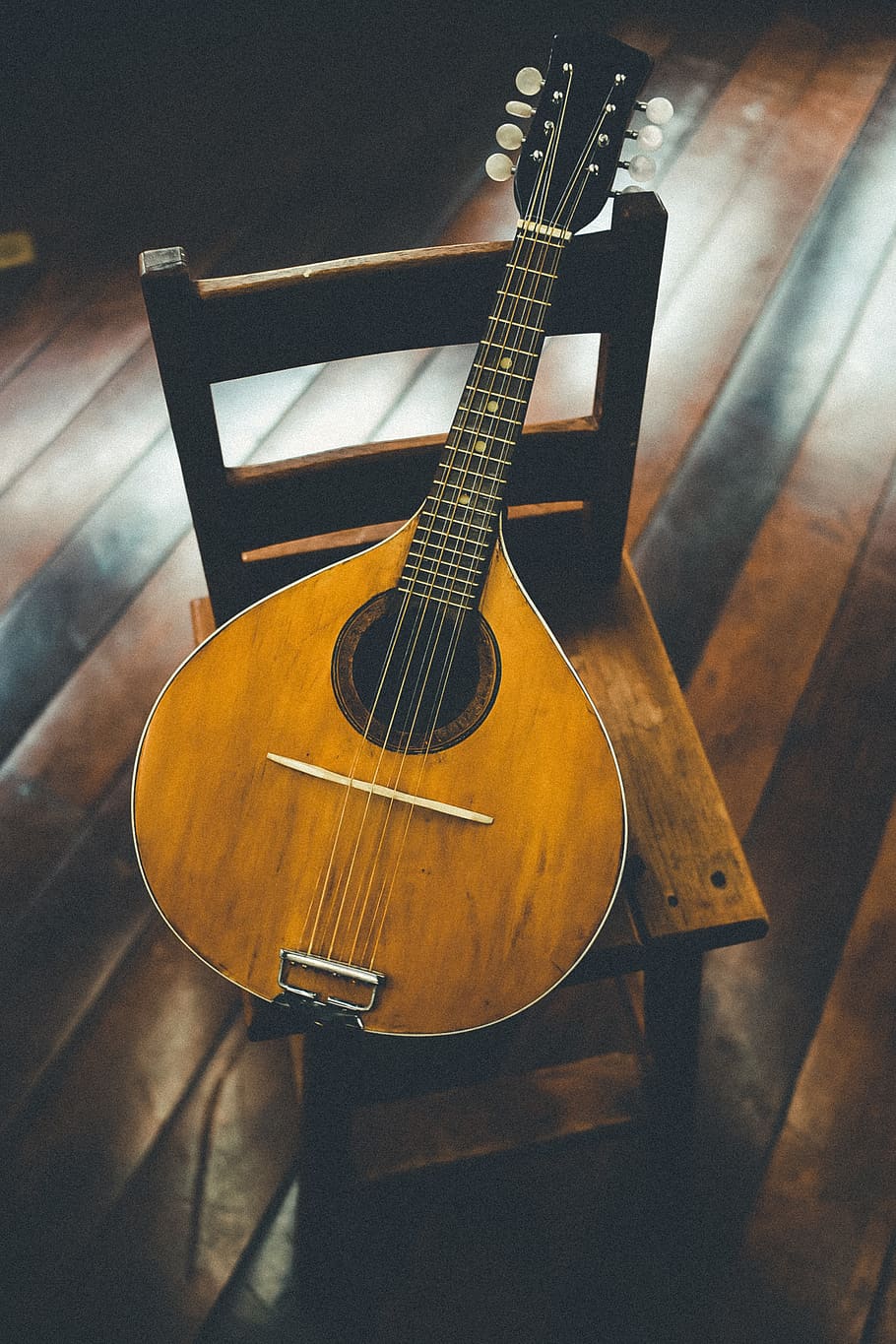 JRRshop.com | Loar LM-370-VSM Grassroots F Mandolin - Vintage Sunburst Matte