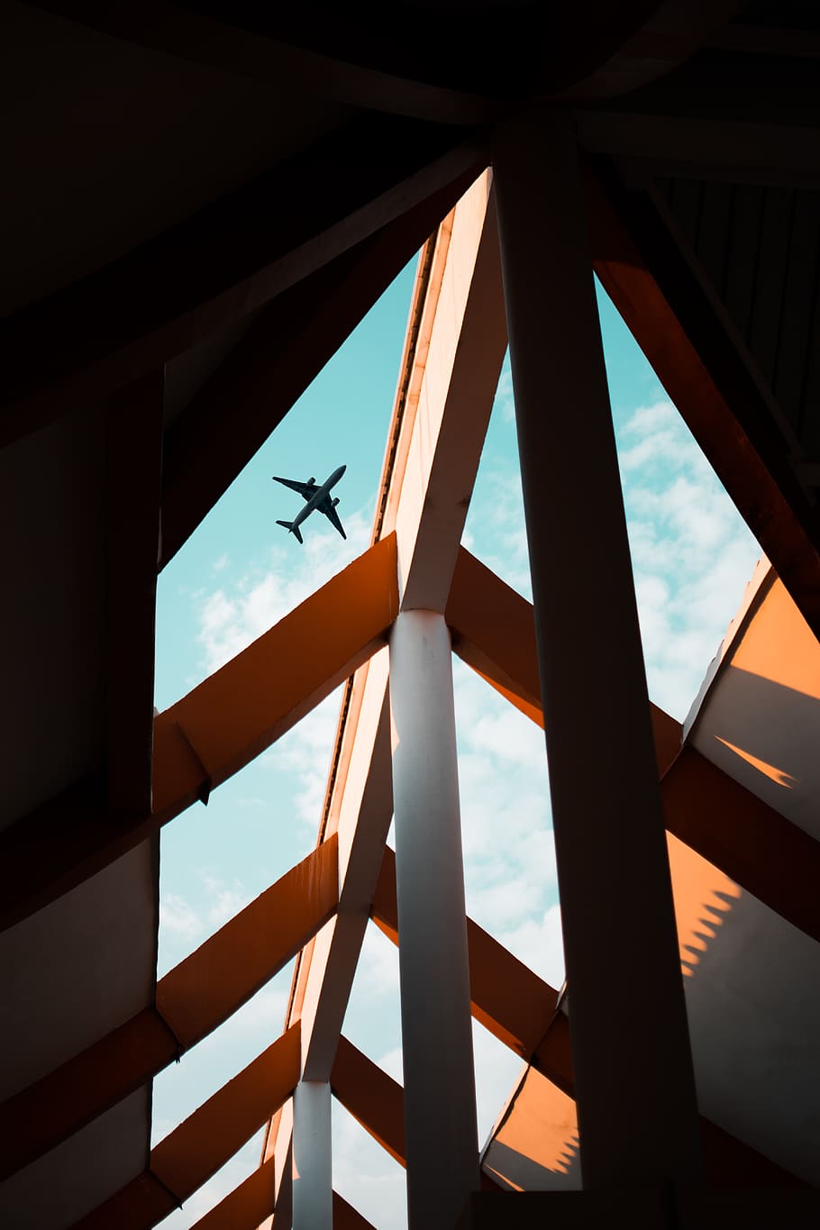 plane flying overhead, building, architecture, window, skylight HD wallpaper