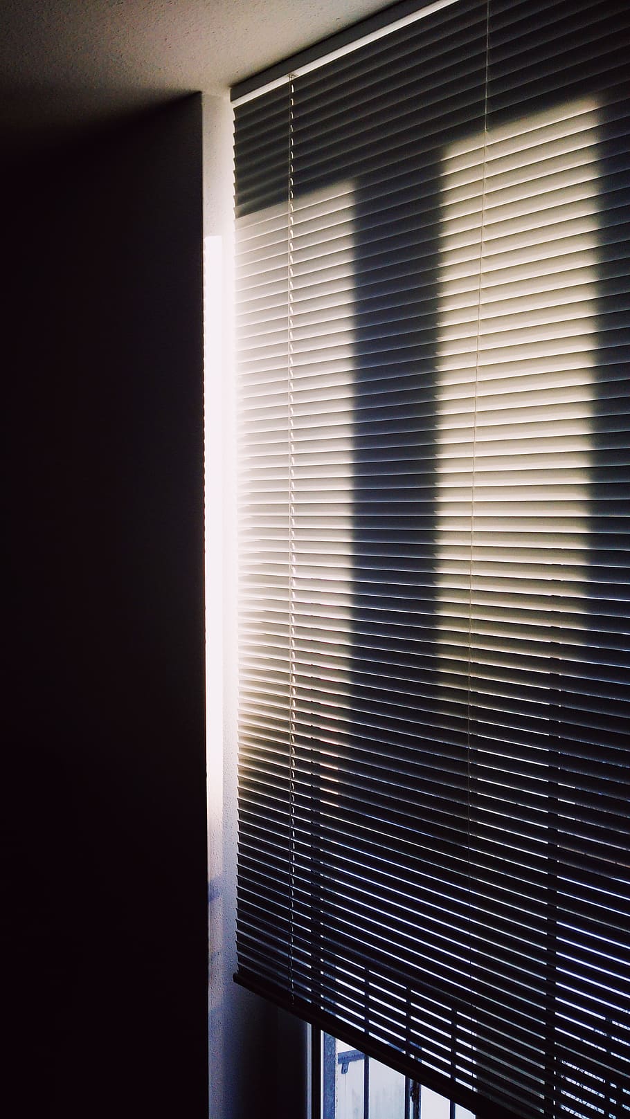 home decor, window, window shade, curtain, contrast, sun, light, HD wallpaper