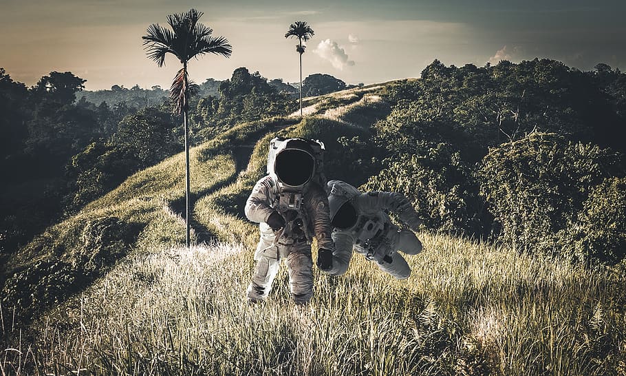 landscape, astronaut, astronomy, float, weightlessness, palm HD wallpaper