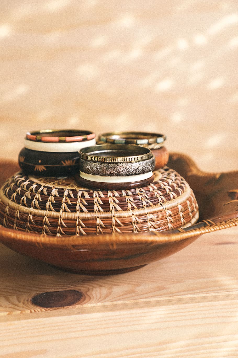 assorted-color camera lens, still life, indoors, no people, table HD wallpaper