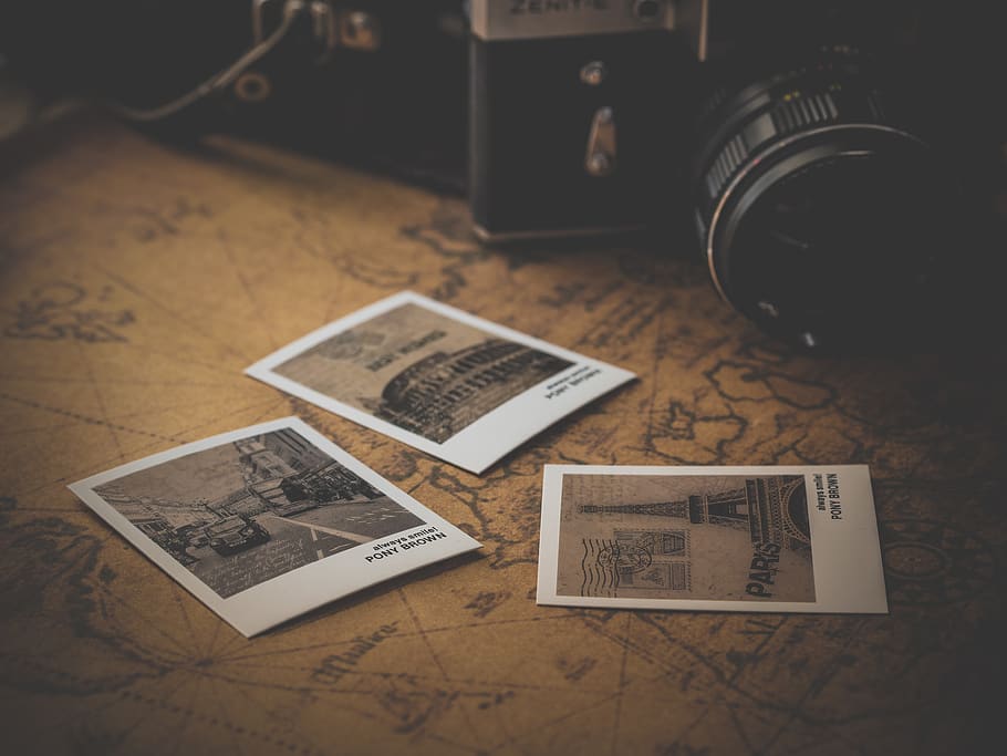 Dslr Camera on Beige Surfac, antique, classic, map, photos, pictures HD wallpaper