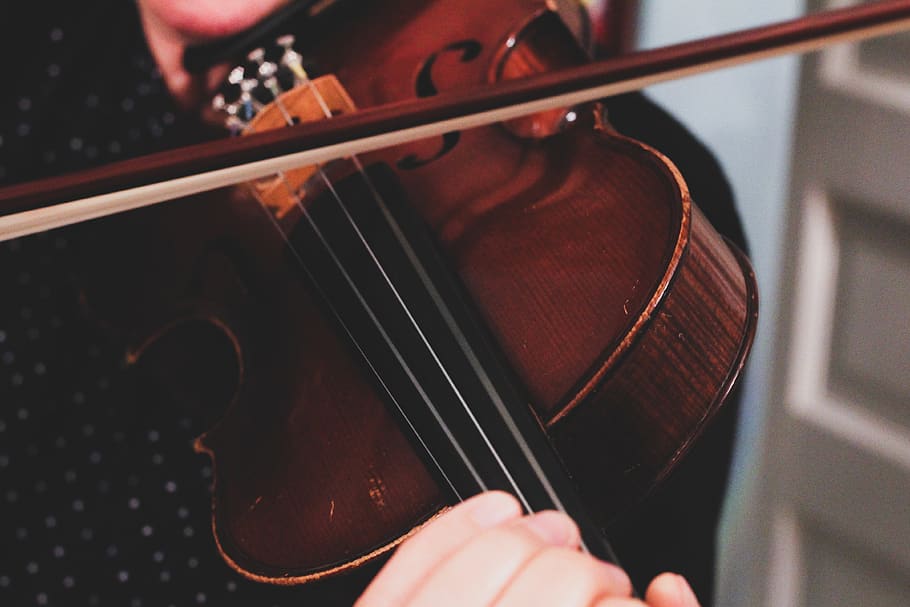 person playing violin, cello, musical instrument, leisure activities HD wallpaper