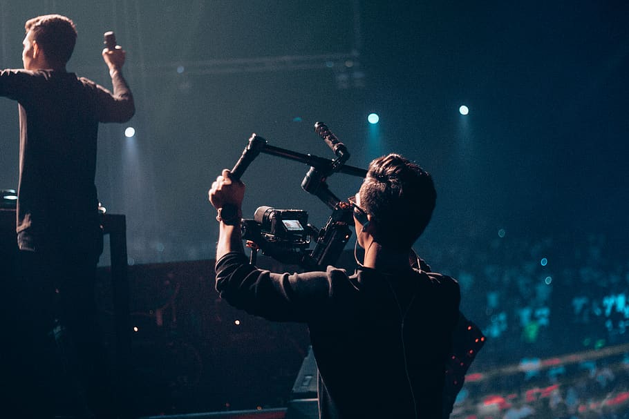 man capturing man doing performance, human, person, crowd, concert HD wallpaper
