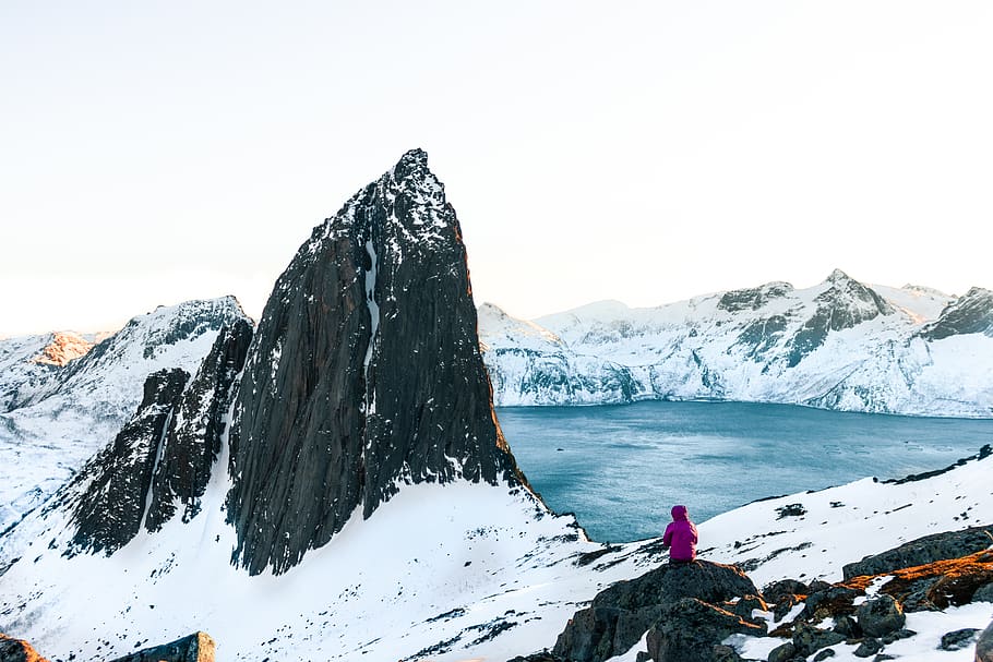 Landscape Photography of Mountain, adventure, climb, cold, daylight HD wallpaper