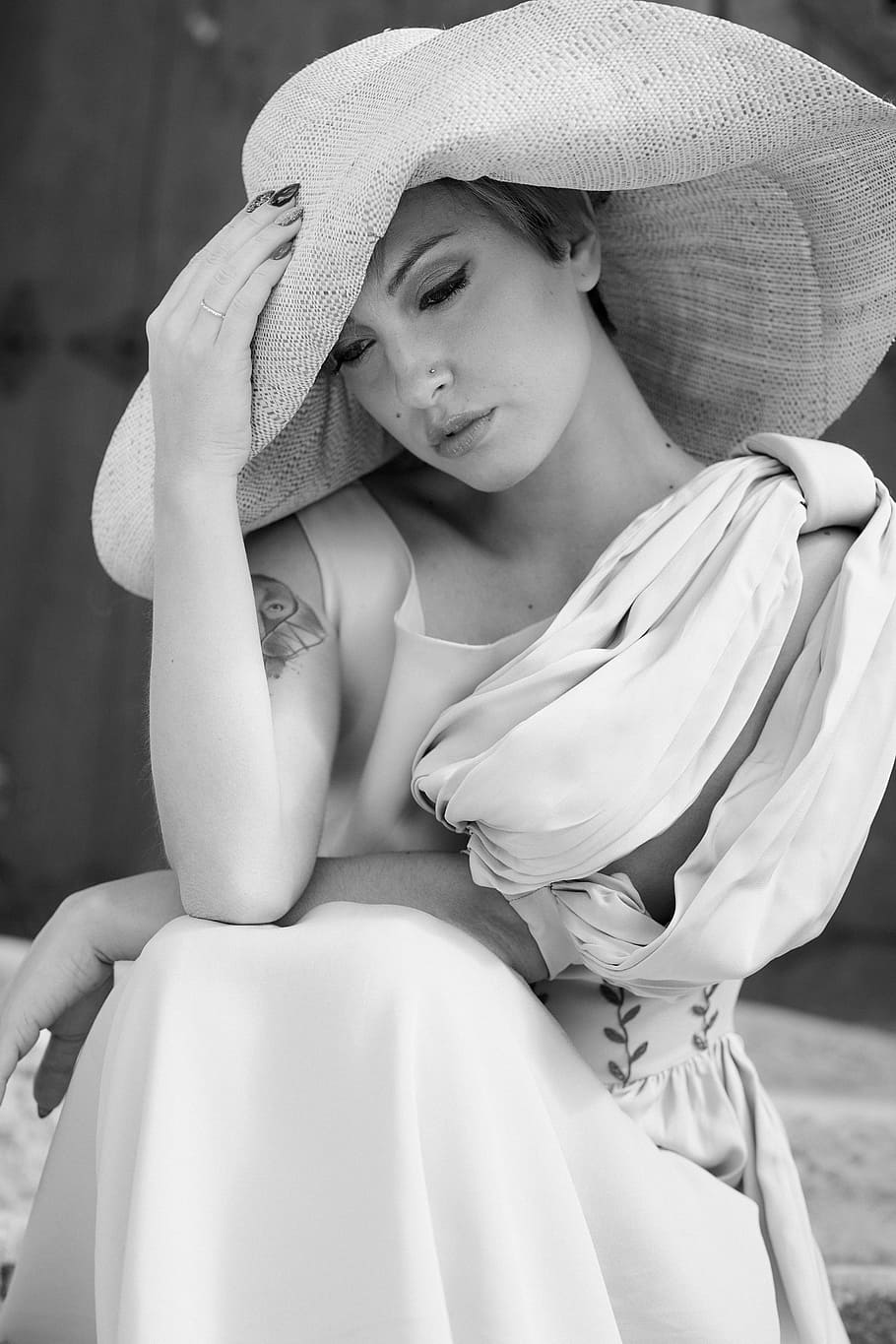 woman holding her hat, portrait, style, person, face, dress, fashion, HD wallpaper