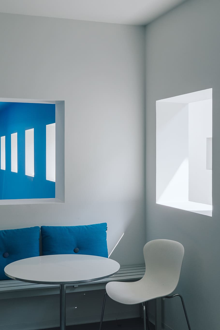 white chair near window, interior, building, blue, pillow, architecture HD wallpaper