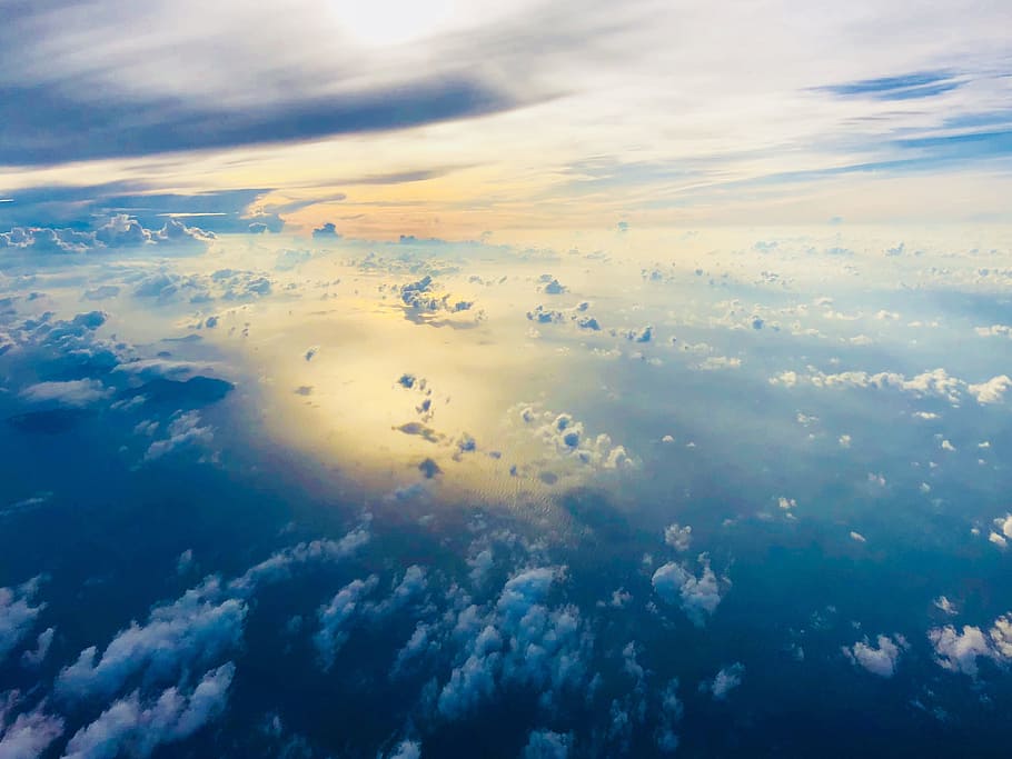 white clouds and blue sky, sunlight, horizon, sunset, sunrise HD wallpaper