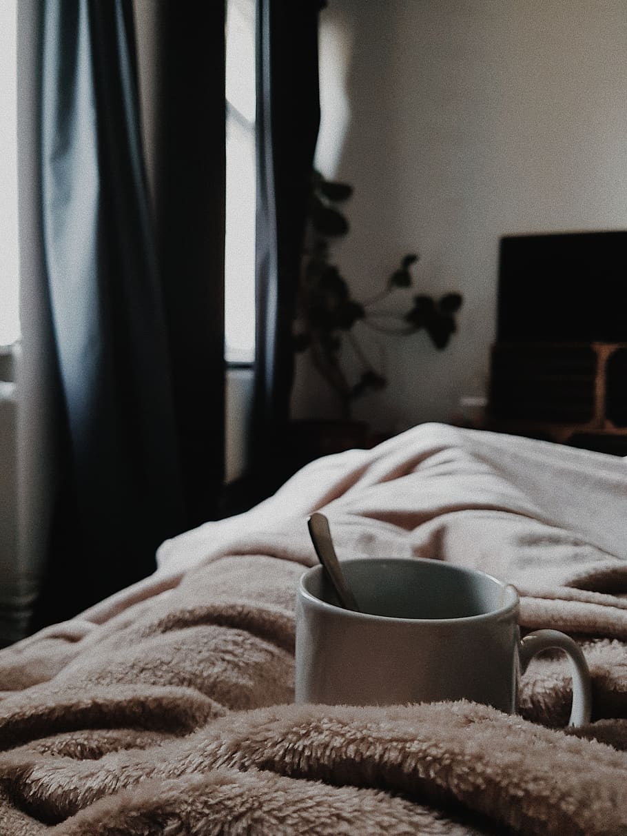 white ceramic mug on bed, indoors, furniture, domestic room, bedroom HD wallpaper