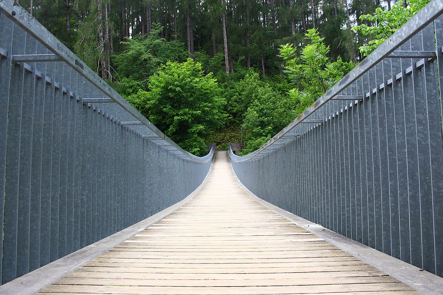 Gray and Brown Concrete Bridge, daylight, environment, footbridge HD wallpaper