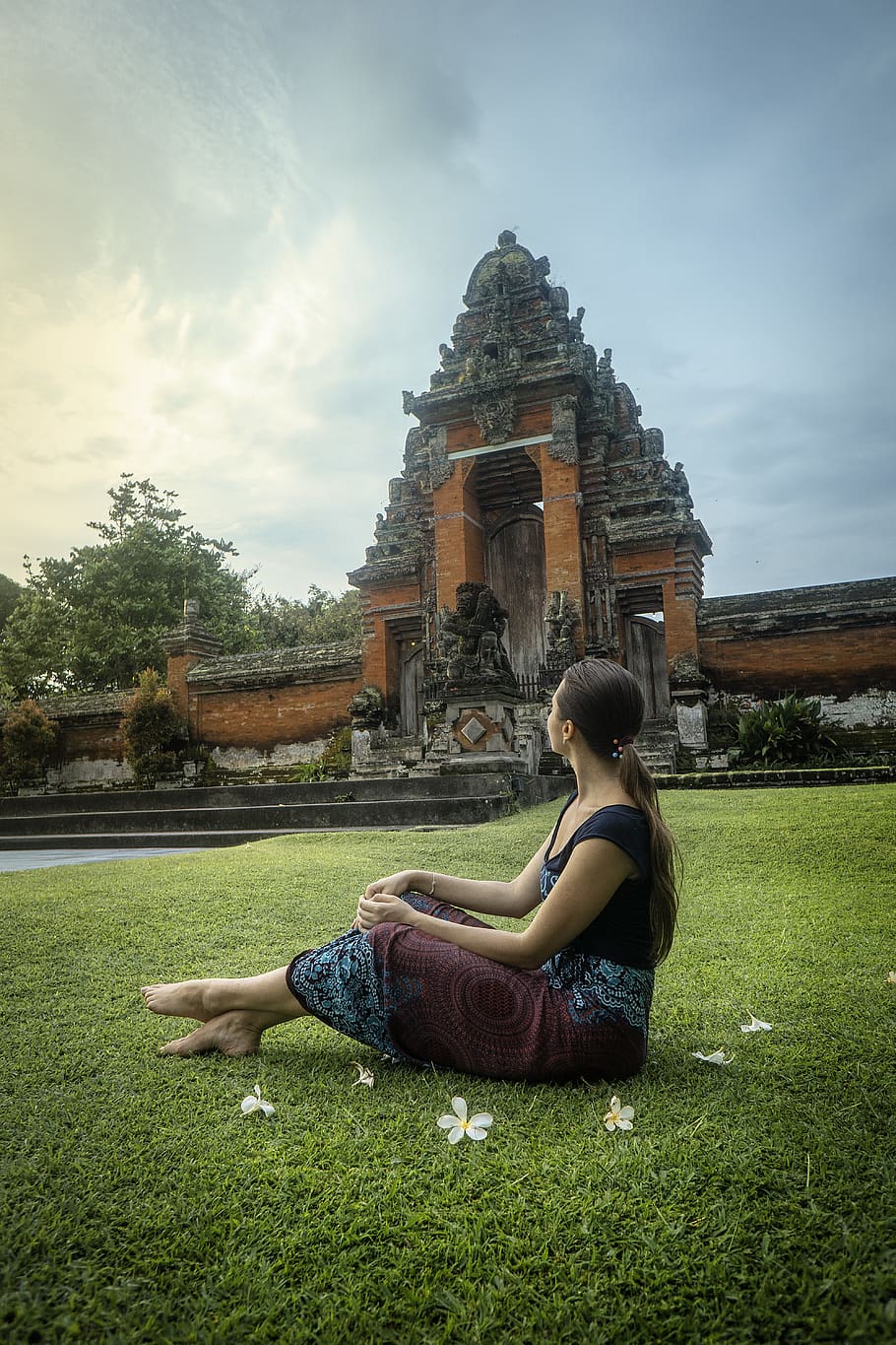 Woman Sitting on Yard, ancient, architecture, Asian architecture HD wallpaper