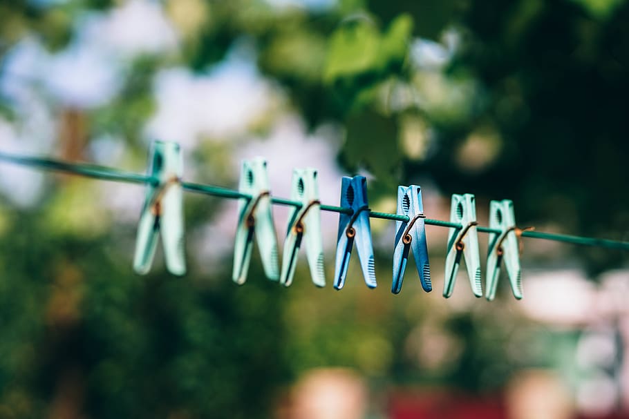 Seven Clothes Pegs, blur, clips, clothespins, day, empty, green HD wallpaper