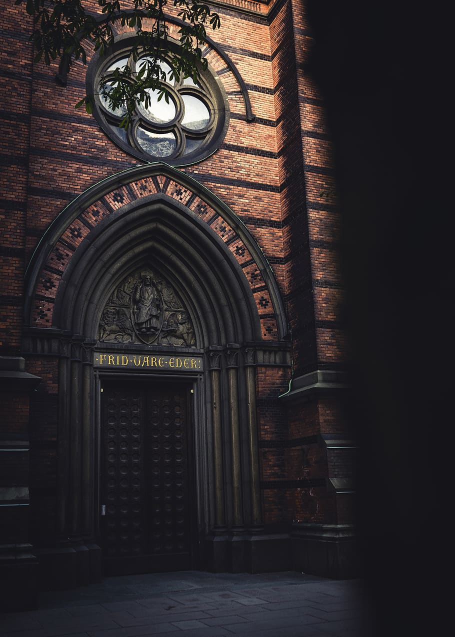 architecture, building, door, crypt, corridor, spire, tower HD wallpaper