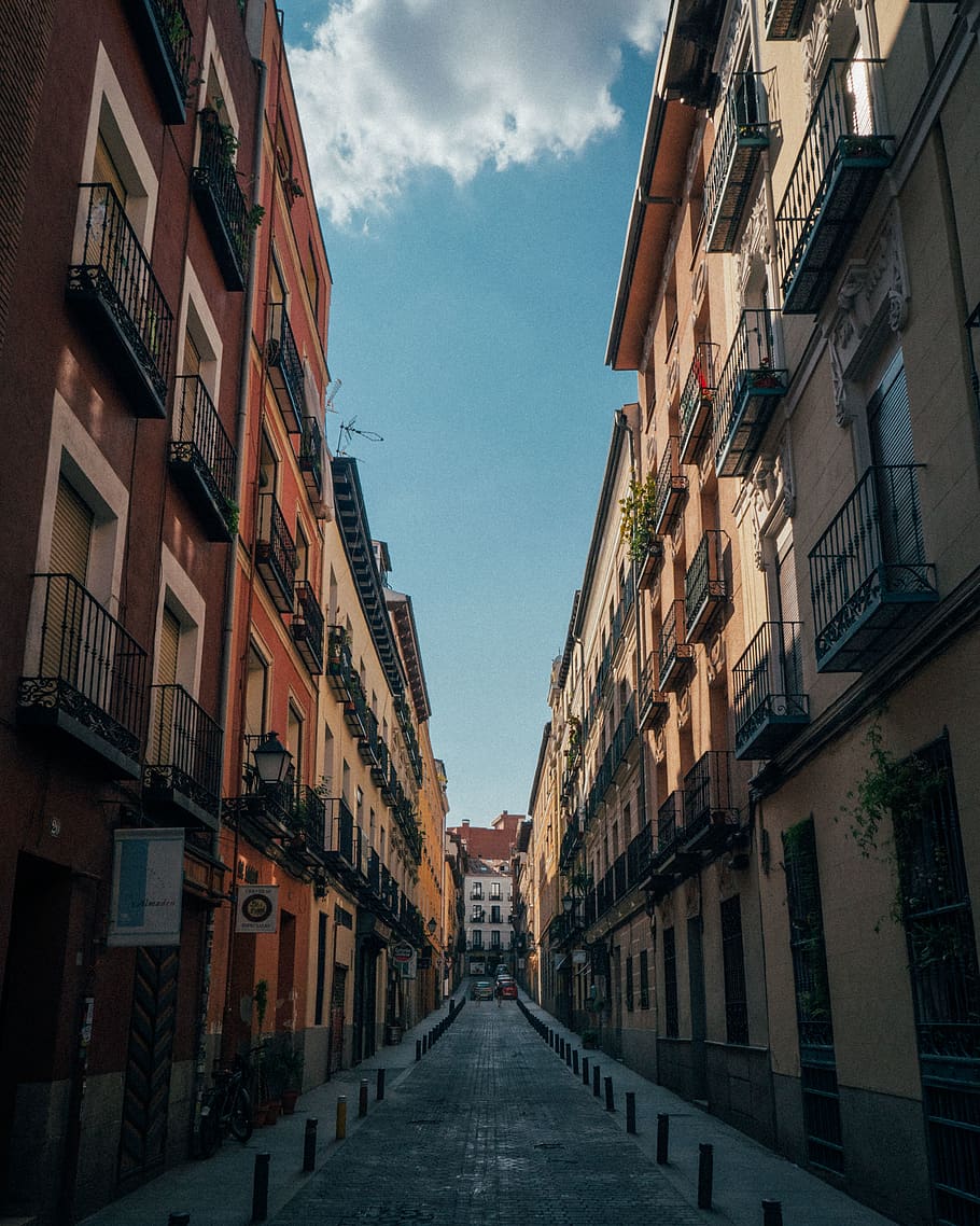 spain, madrid, road, path, lane, city, town, apartments, flats HD wallpaper