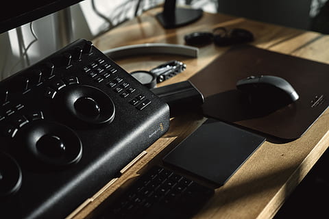 black computer mouse, electronics, hardware, keyboard, computer keyboard HD wallpaper