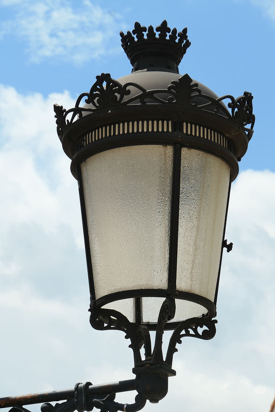 street lamp, sky, clouds, light, creative, lighting, lantern HD wallpaper