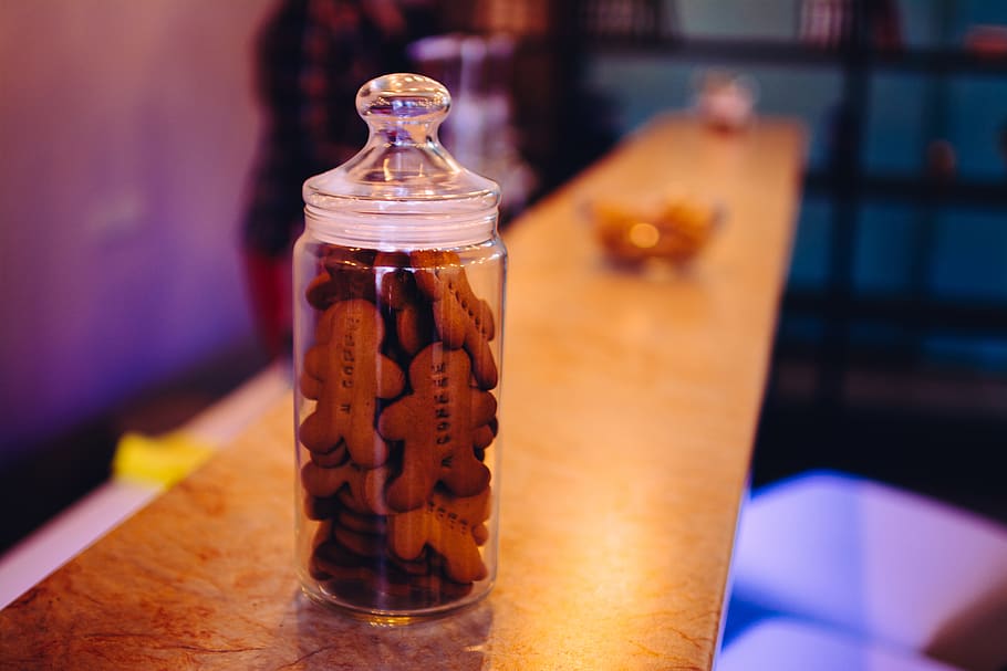 coffee house, cafe, bokeh, cookie, glass, bottle, food and drink HD wallpaper