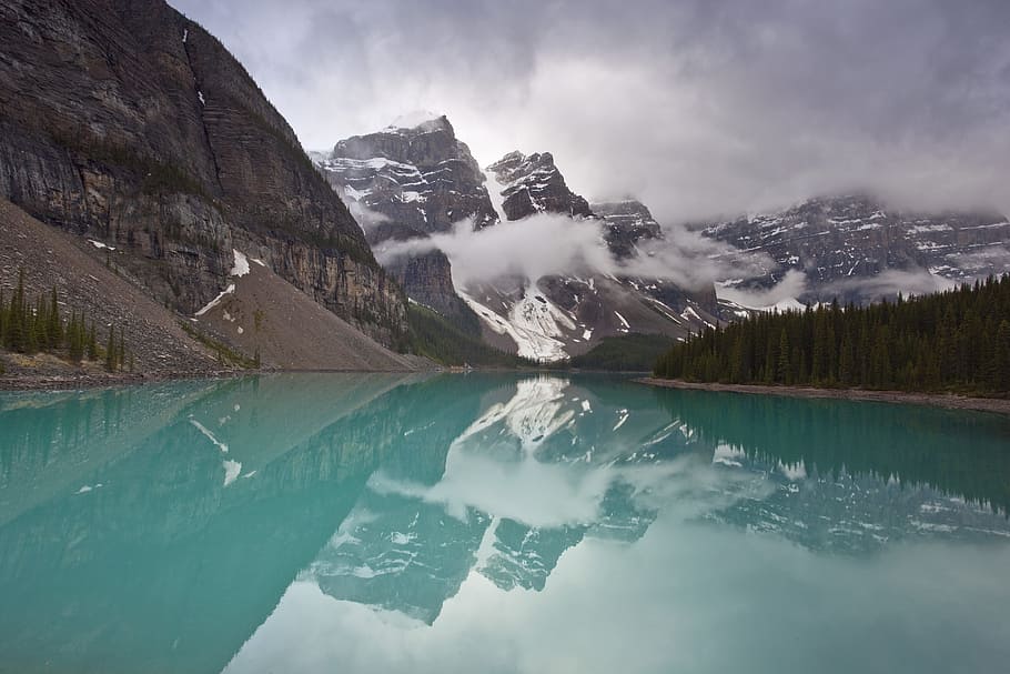 blue lake during cloudy sky, mountain, still, reflection, nature HD wallpaper