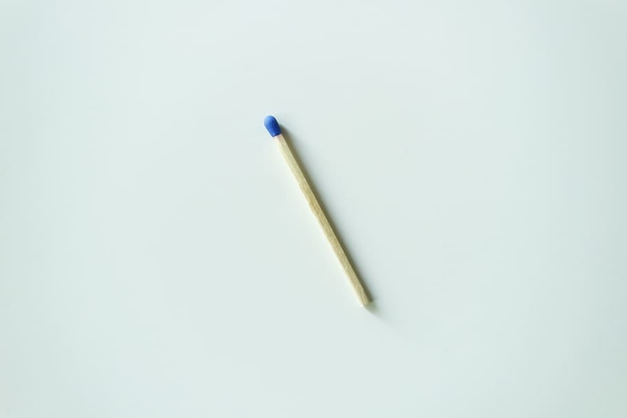 Matchstick On White Surface, match head, match stick, wood, studio shot, HD wallpaper