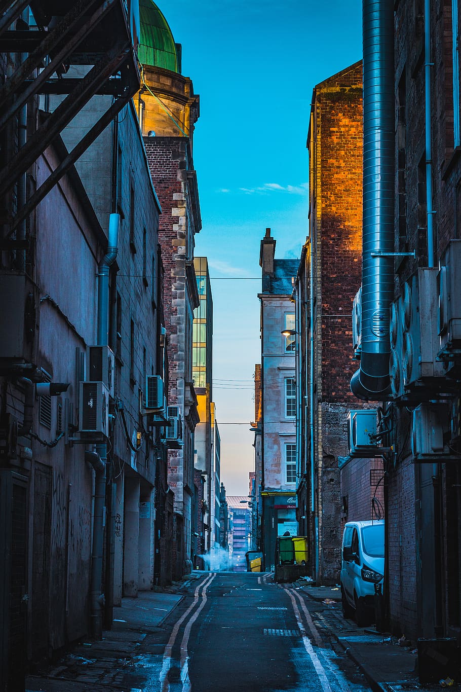 path, walkway, building, architecture, urban, city, street HD wallpaper