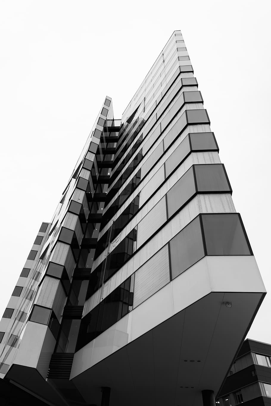 high-rise building, high rise, city, town, urban, apartment building HD wallpaper