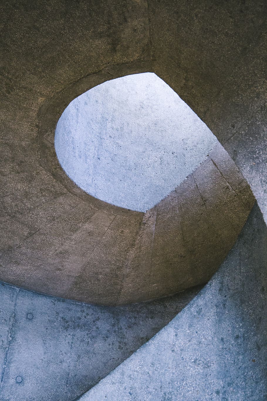 Brown Concrete Building, architecture, daylight, hong kong, indoors HD wallpaper