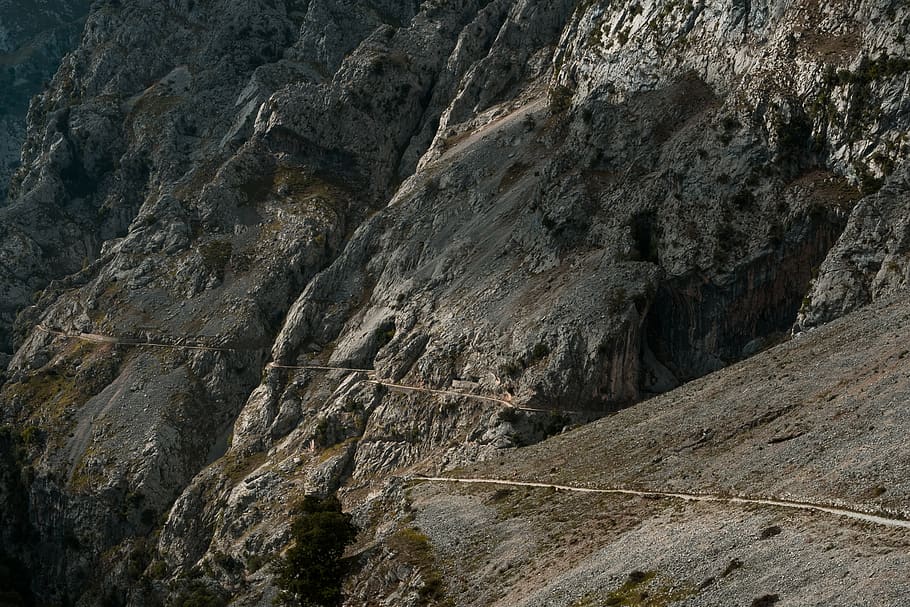 rocky hill view during daytime, landslide, nature, spain, picos de europa HD wallpaper